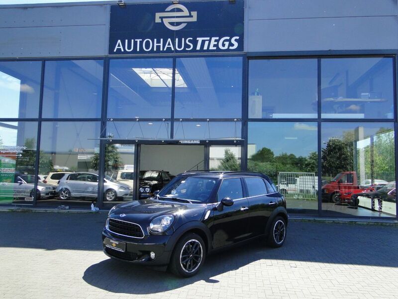 Schwarz Gebraucht 2015 Mini Cooper Countryman SUV | 8.490 € (Guter Preis) - Bild 1/4