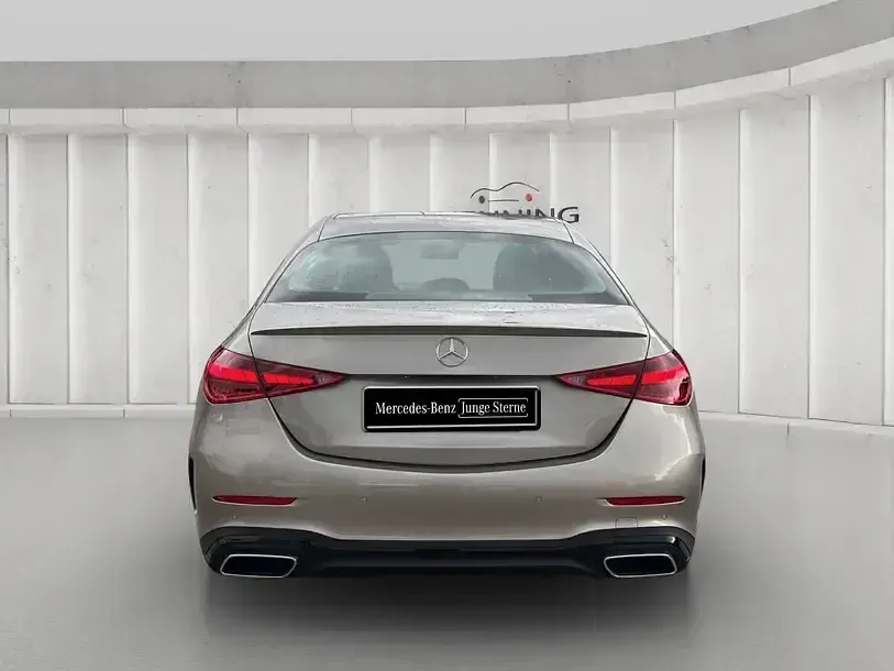 Gebraucht Mercedes C300 AMG 265 PS (194 kW) 2023 Mojavesilber Limousine