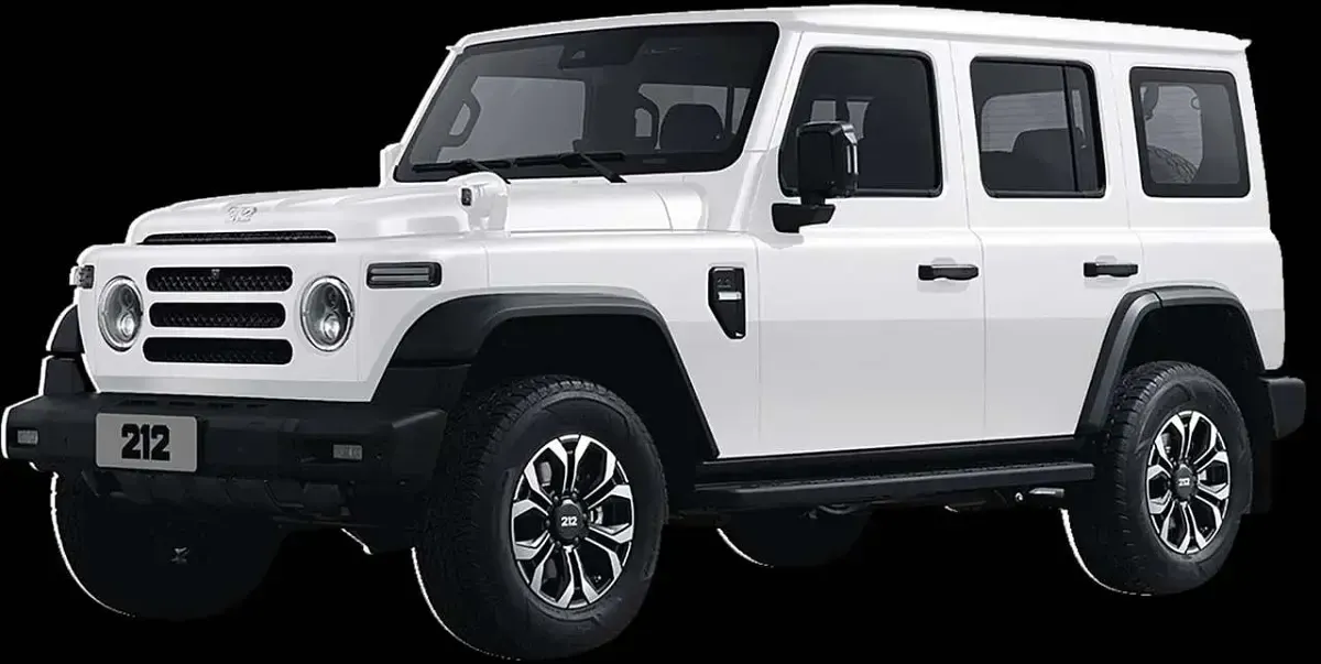 Neu BAW 212 166 PS (122 kW) 2026 Schwarz SUV