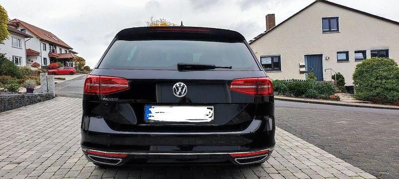 Gebraucht VW Passat Highline 190 PS (139 kW) 2019 Schwarz Kombi