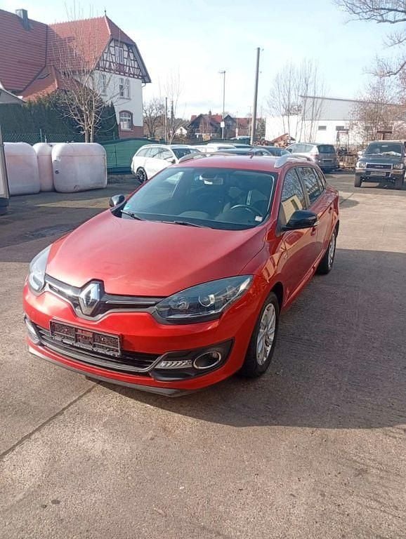 Gebraucht Renault Mégane III 116 PS (85 kW) 2016 Rot Limousine