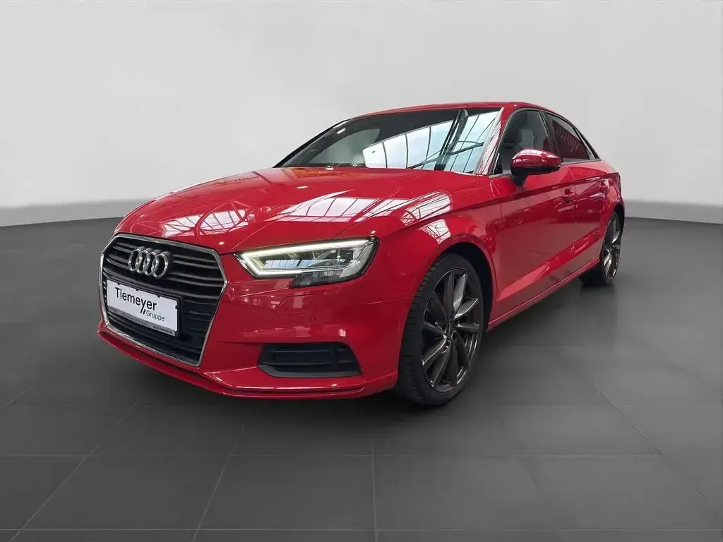 Gebraucht Audi A3 Sport 150 PS (110 kW) 2020 Rot Limousine
