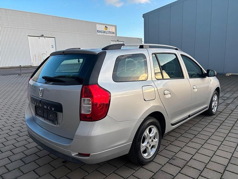 Gebraucht Dacia Logan MCV 90 PS (66 kW) 2014 Silber Kombi