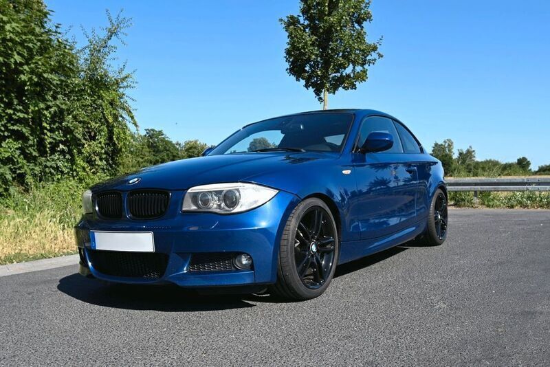 Blau Gebraucht 2011 BMW 118 M Sport Kleinwagen | 7.390 € (Fairer Preis) - Bild 1/4