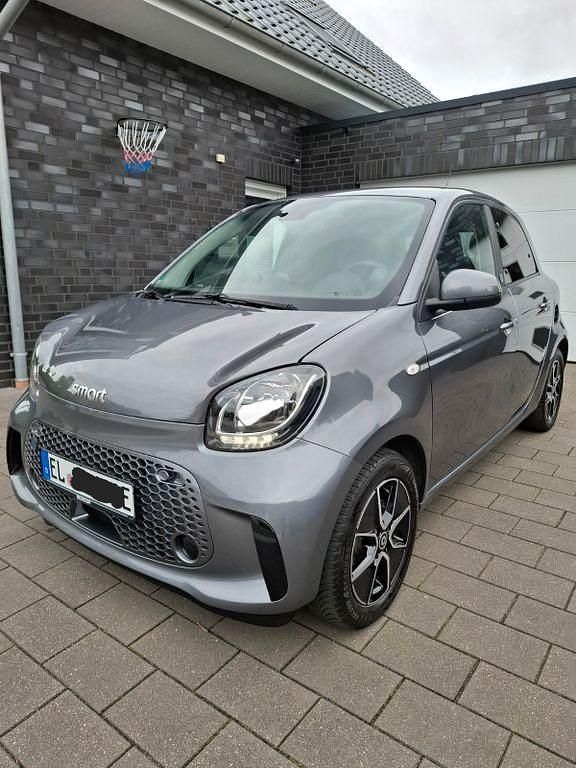 Gebraucht Smart ForFour Electric Drive Passion 60 kW (82 PS) 2020 Grau Kleinwagen