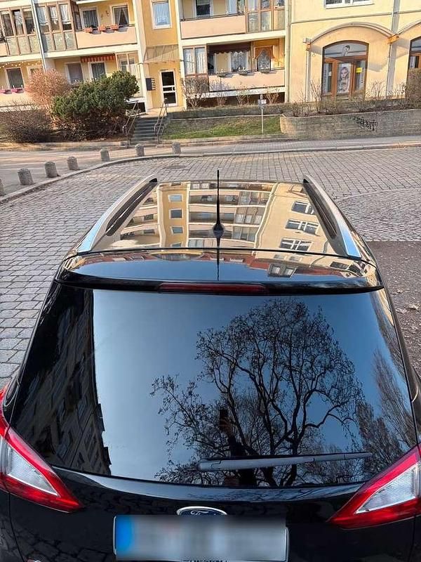 Gebraucht Ford Grand C-Max Titanium 125 PS (91 kW) 2015 Schwarz Van / Kleinbus