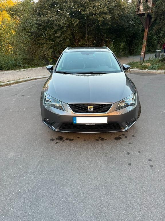 Grau Gebraucht 2016 Seat Leon ST Style Kombi | 8.700 € (Guter Preis) - Bild 1/4