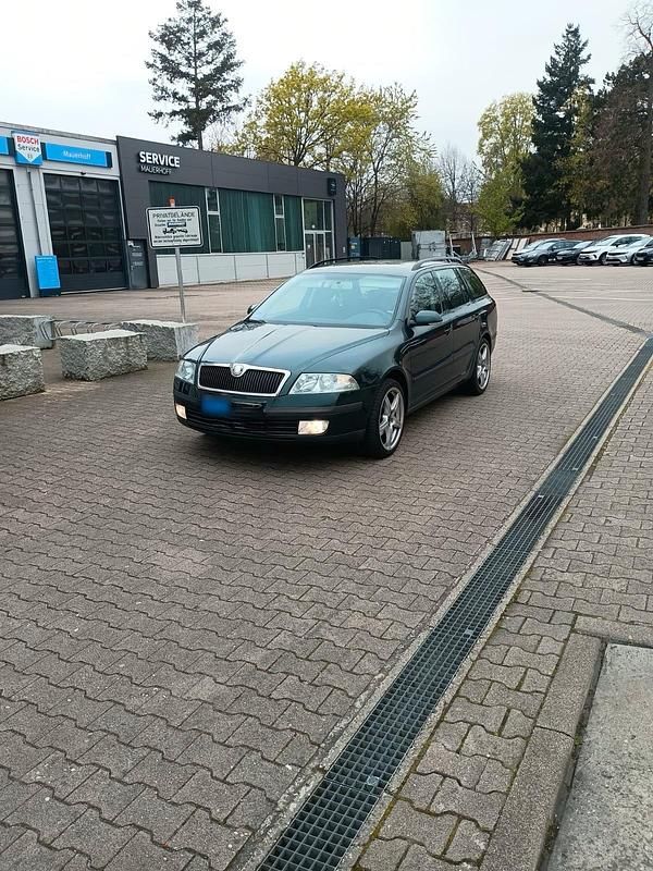 Gebraucht Skoda Octavia 2007 Grün Kombi