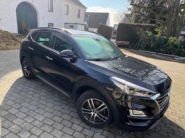 Gebraucht Hyundai Tucson Premium 177 PS (130 kW) 2019 Schwarz SUV