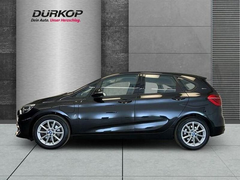 Gebraucht BMW 225 Active Tourer Advantage 224 PS (164 kW) 2019 Schwarz Van / Kleinbus