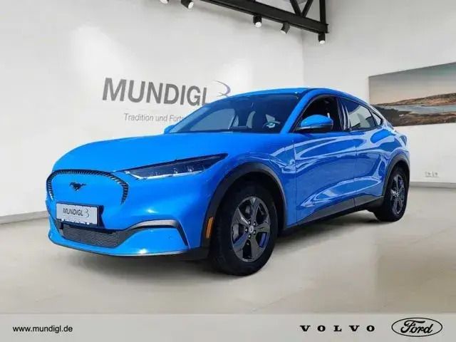 Grabber blue metallic (metallic) Gebraucht 2023 Ford Mustang Mach-E Basis SUV | 34.950 € (Superpreis) - Bild 1/3