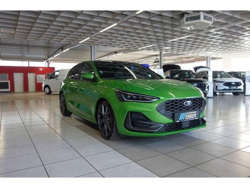Gebraucht Ford Focus ST 280 PS (205 kW) 2024 Grün Limousine