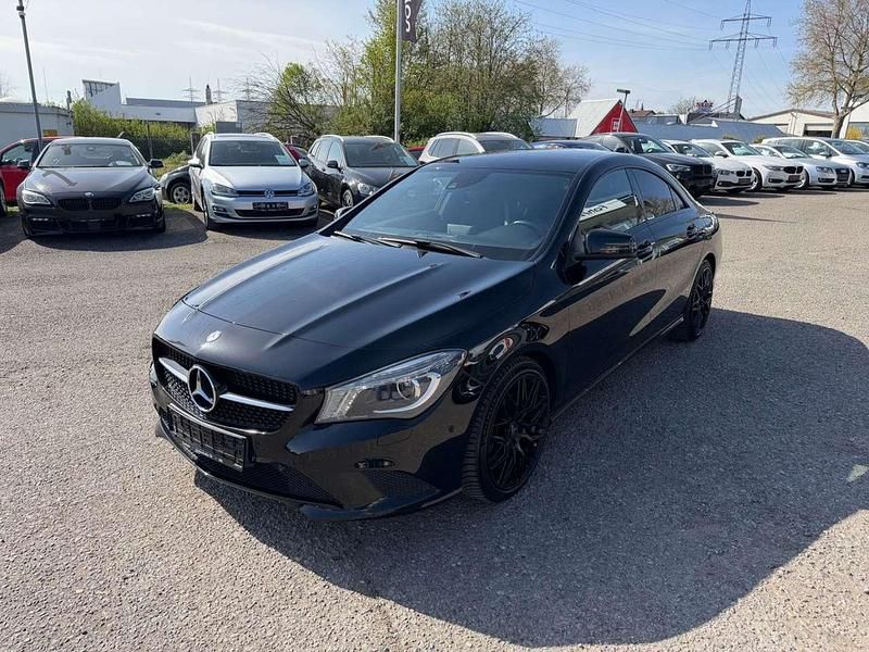 Gebraucht Mercedes CLA200 156 PS (114 kW) 2013 Schwarz Limousine