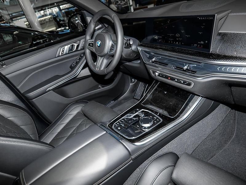 Neu BMW X5 M Sport 298 PS (219 kW) 2025 Schwarz SUV