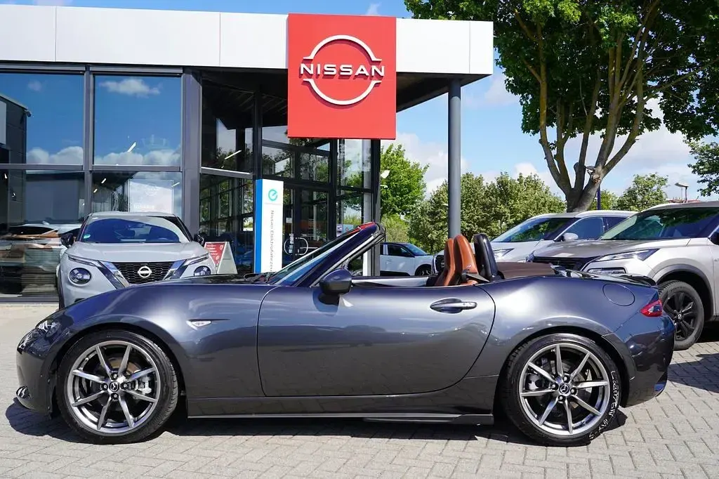 Gebraucht Mazda MX5 Kazari 184 PS (135 kW) 2023 Machine gray Cabrio