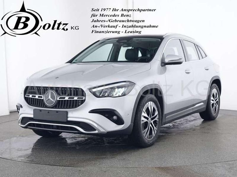 Silber Gebraucht 2023 Mercedes GLA200 Progressive SUV | 36.800 € (Guter Preis) - Bild 1/4
