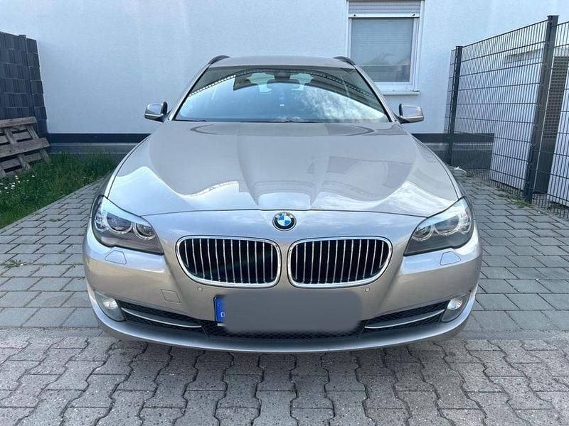 Usata BMW 525 Performance 218 CV (160 kW) 2012 Oro Station wagon