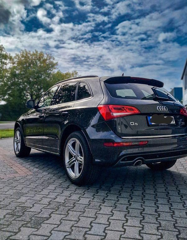 Grau Gebraucht 2015 Audi Q5 S-Line SUV | 12.000 € (Superpreis) - Bild 1/4