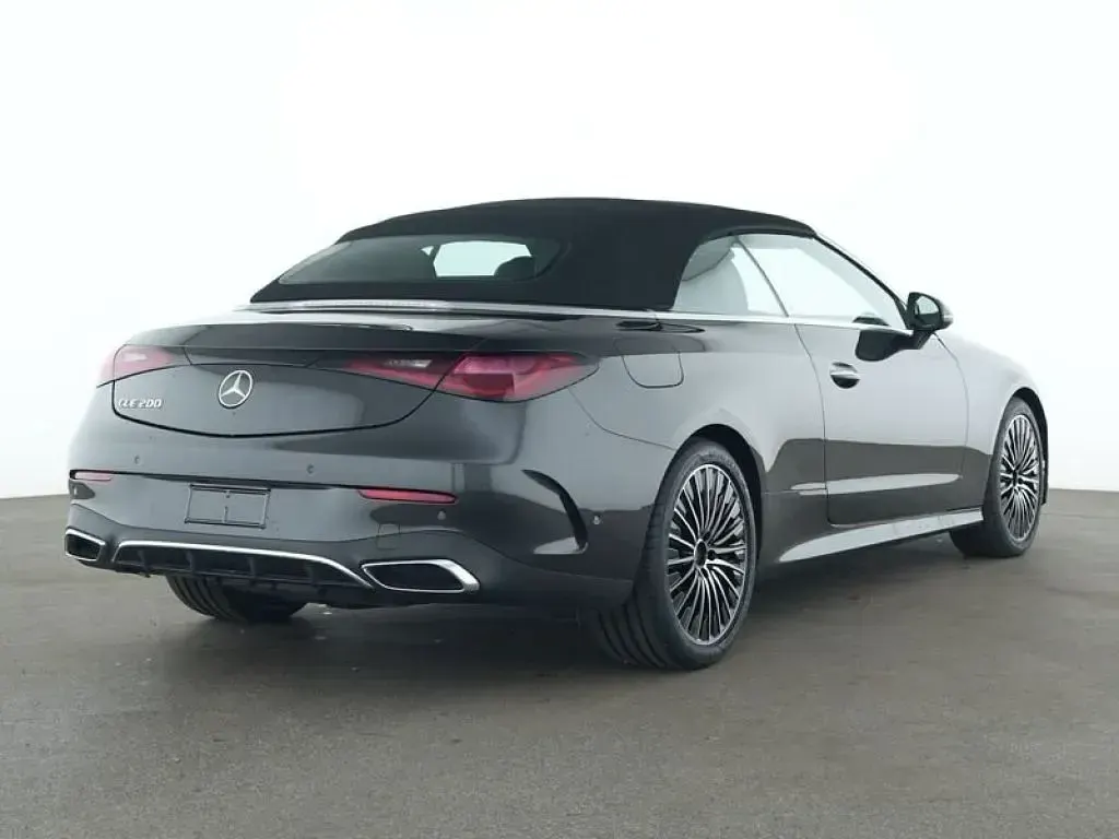 Gebraucht Mercedes 200 204 PS (150 kW) 2025 lack graphitgrau (metallic) Cabrio
