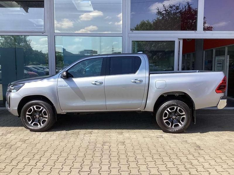 Neu Toyota HiLux Executive 204 PS (150 kW) 2025 Lichtsilber metallic Pickup