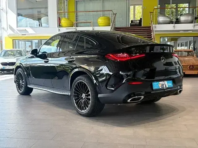 Gebraucht Mercedes GLC300 AMG line 292 PS (214 kW) 2024 Schwarz SUV
