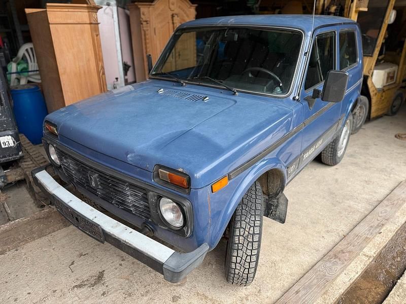 Blau Gebraucht 2005 Lada Taiga SUV | 1.750 € (Etwas zu teuer) - Bild 1/4
