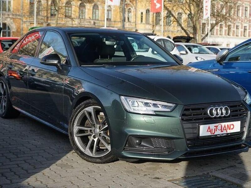 Gebraucht Audi A4 Sport 190 PS (139 kW) 2018 Gotlandgrün metallic Limousine