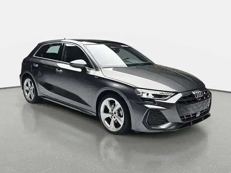 Używany Audi A3 S-Line 150 KM (110 kW) 2025 Szary Sedan/Limuzyna