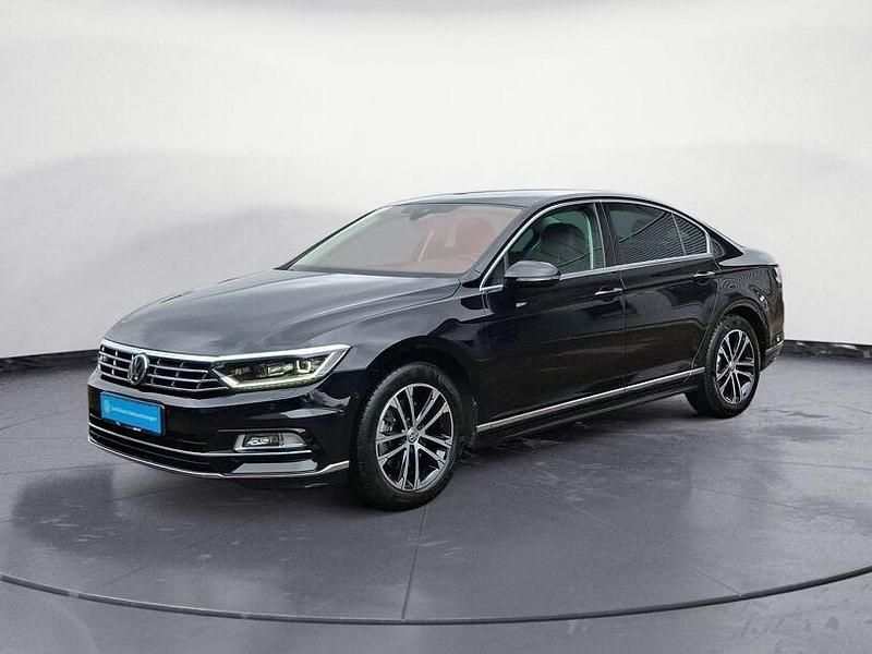 Gebraucht VW Passat R-line 150 PS (110 kW) 2018 Schwarz Limousine