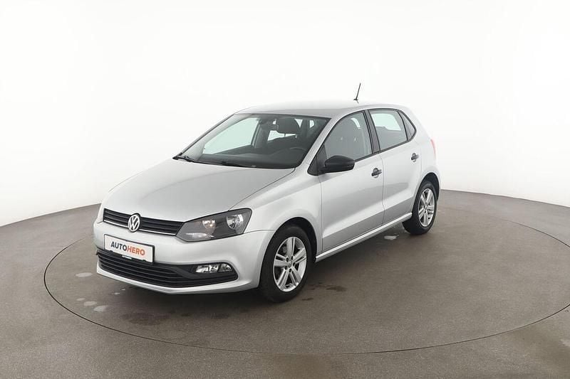 Grau Gebraucht 2014 VW Polo Trendline Limousine | 7.630 € (Fairer Preis) - Bild 1/3