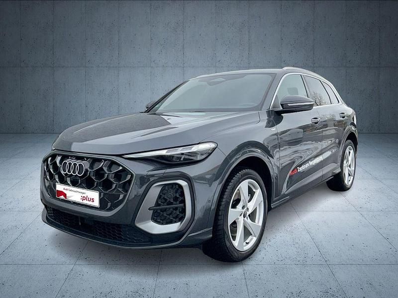 Gebraucht Audi Q5 Ambiente 204 PS (150 kW) 2025 Grau (tamboragrau) SUV