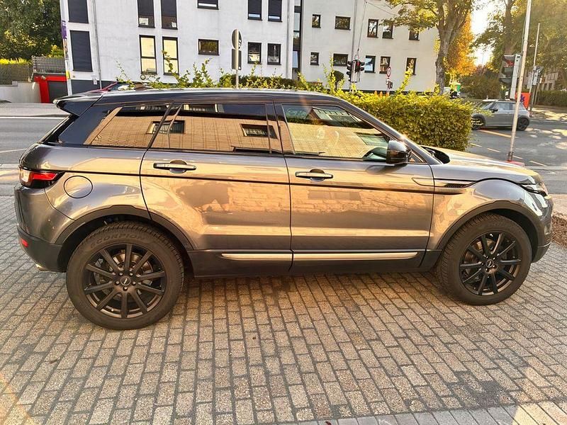 Grau Gebraucht 2016 Land Rover Range Rover evoque HSE SUV | 19.500 € (Fairer Preis) - Bild 1/4