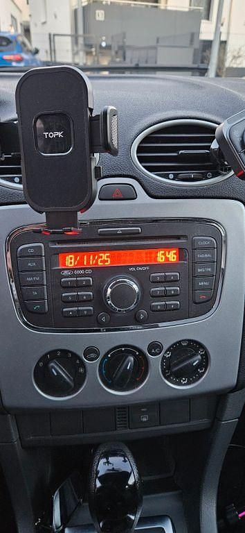 Blau Gebraucht 2007 Ford Focus Limousine | 5.000 € (Etwas zu teuer) - Bild 1/4