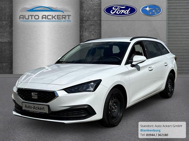 Weiss Gebraucht 2024 Seat Leon Style Kombi | 20.990 € (Superpreis) - Bild 1/4