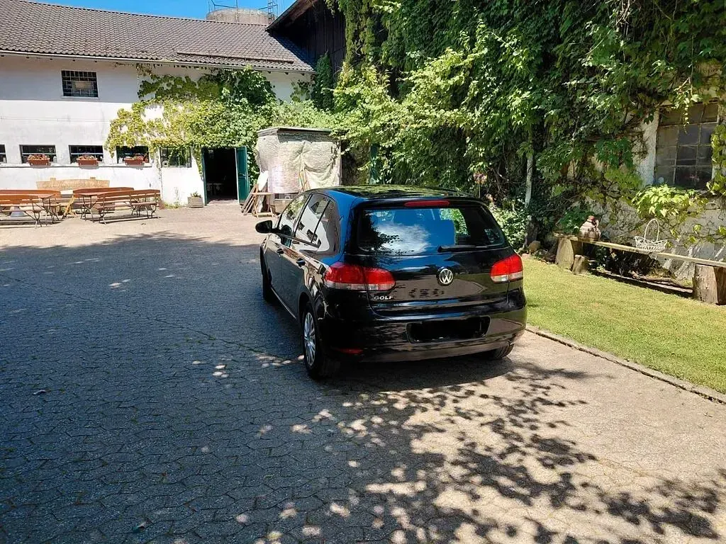 Gebraucht VW Golf VI Trendline 80 PS (58 kW) 2010 Schwarz Kleinwagen