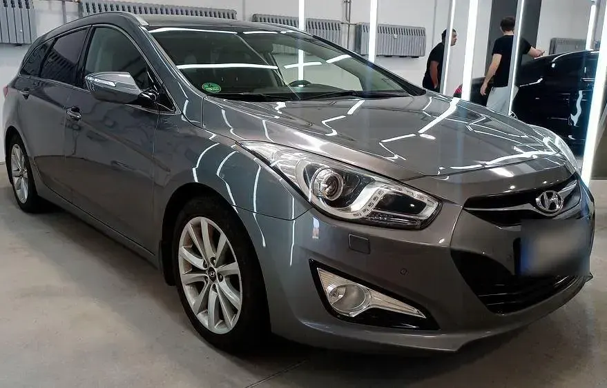 Gebraucht Hyundai i40 Edition 135 PS (99 kW) 2013 Silber Kombi