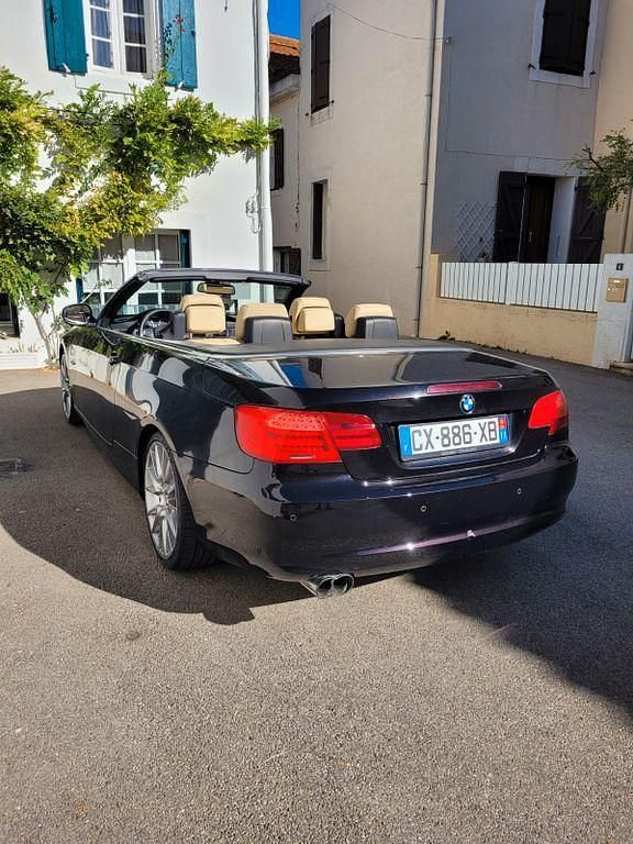 Gebraucht BMW 325 Cabriolet 218 PS (160 kW) 2010 Schwarz Cabrio