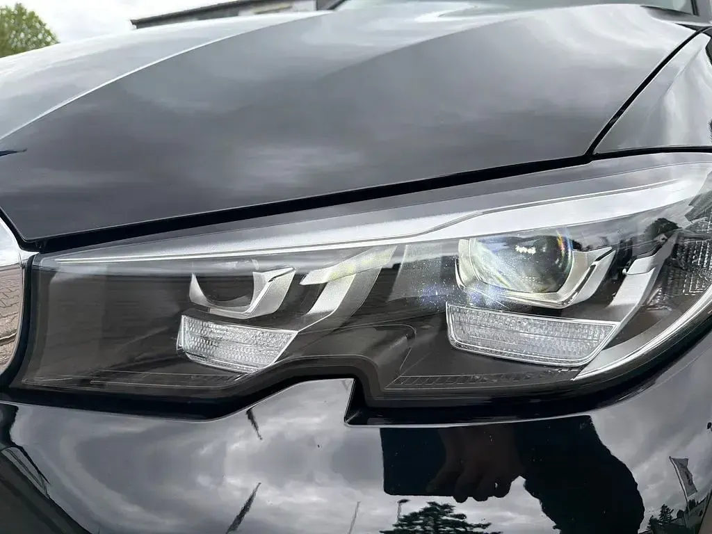 Gebraucht BMW 318 150 PS (110 kW) 2021 Schwarz Limousine