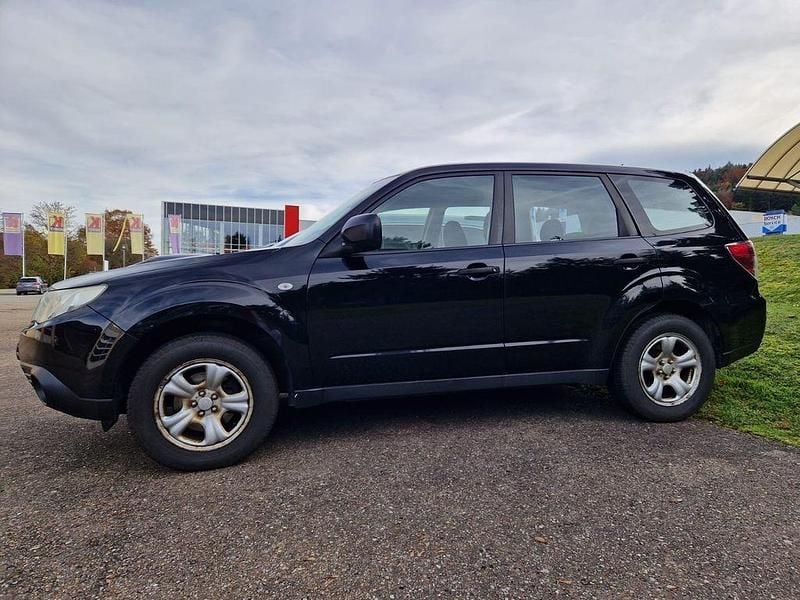 Schwarz Gebraucht 2008 Subaru Forester Comfort SUV | 2.500 € (Fairer Preis) - Bild 1/4