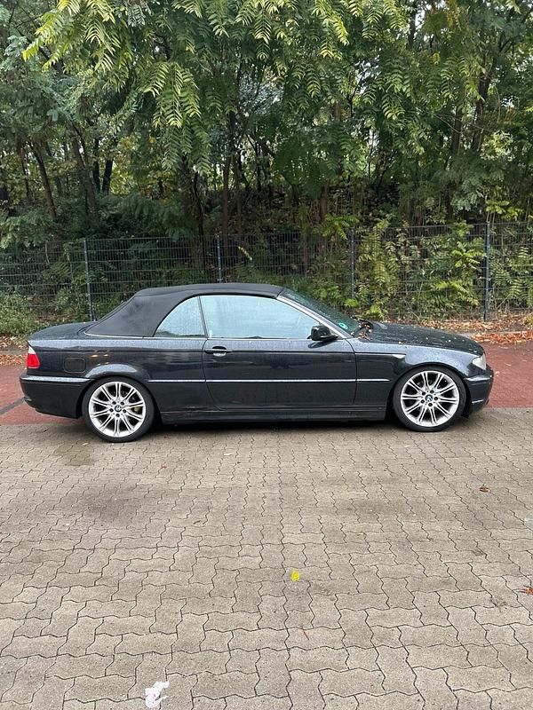 Gebraucht BMW 320 Cabriolet 170 PS (125 kW) 2004 Schwarz Cabrio