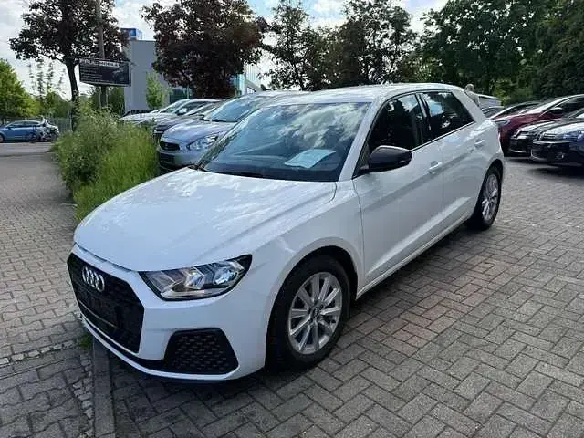 Gebraucht Audi A1 Sportback Basis 116 PS (85 kW) 2019 Cortinaweiss Kleinwagen