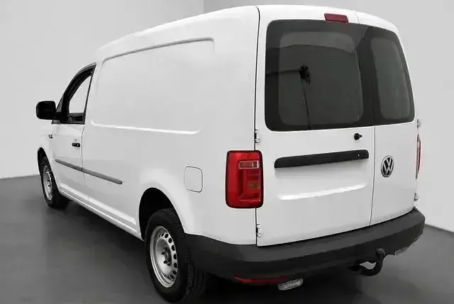 Second-hand VW Caddy 102 CP (75 kW) 2018 Alb Monovolum