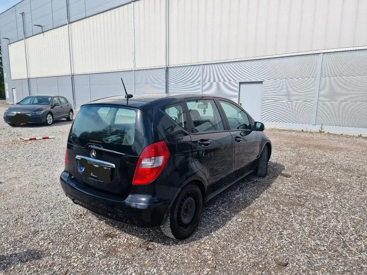 Gebraucht Mercedes A150 95 PS (69 kW) 2009 Schwarz Kleinwagen