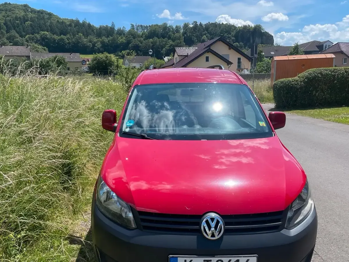 Gebraucht VW Caddy Maxi 105 PS (77 kW) 2014 Rot Van / Kleinbus