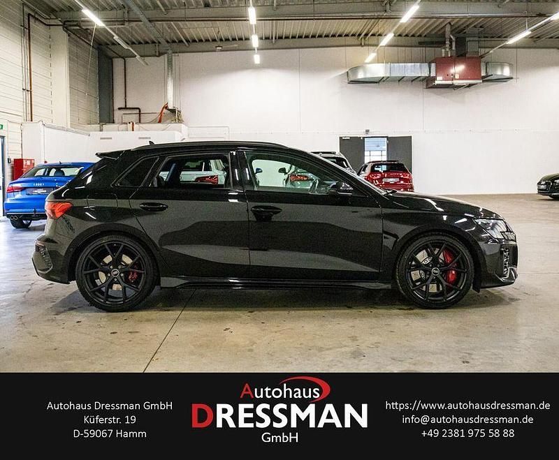 Gebraucht Audi RS3 Sport 400 PS (294 kW) 2022 Mythosschwarz metallic Limousine