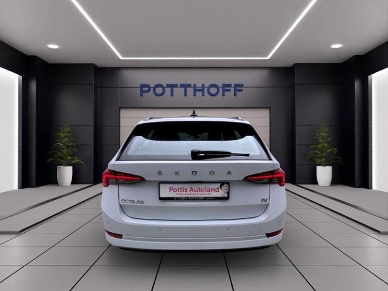 Gebraucht Skoda Octavia Ambition 2021 Weiss Kombi