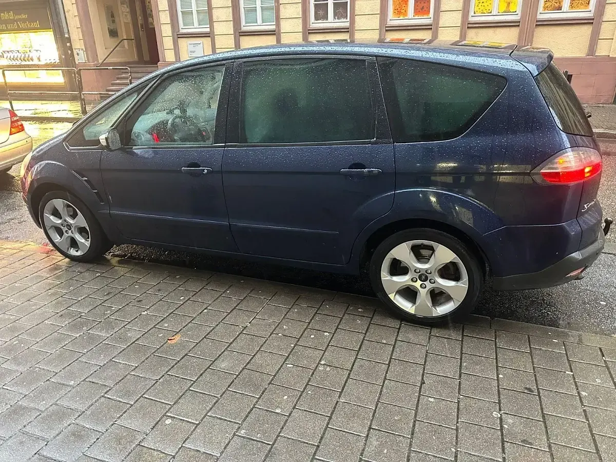 Gebraucht Ford S-MAX Trend 140 PS (102 kW) 2009 Blau Van / Kleinbus