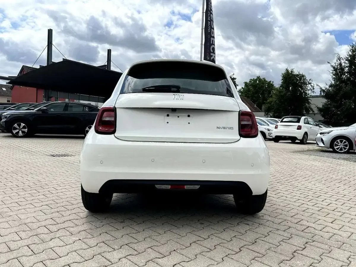 Neu Fiat 500 Icon 65 PS (47 kW) 2026 Weiß Kleinwagen