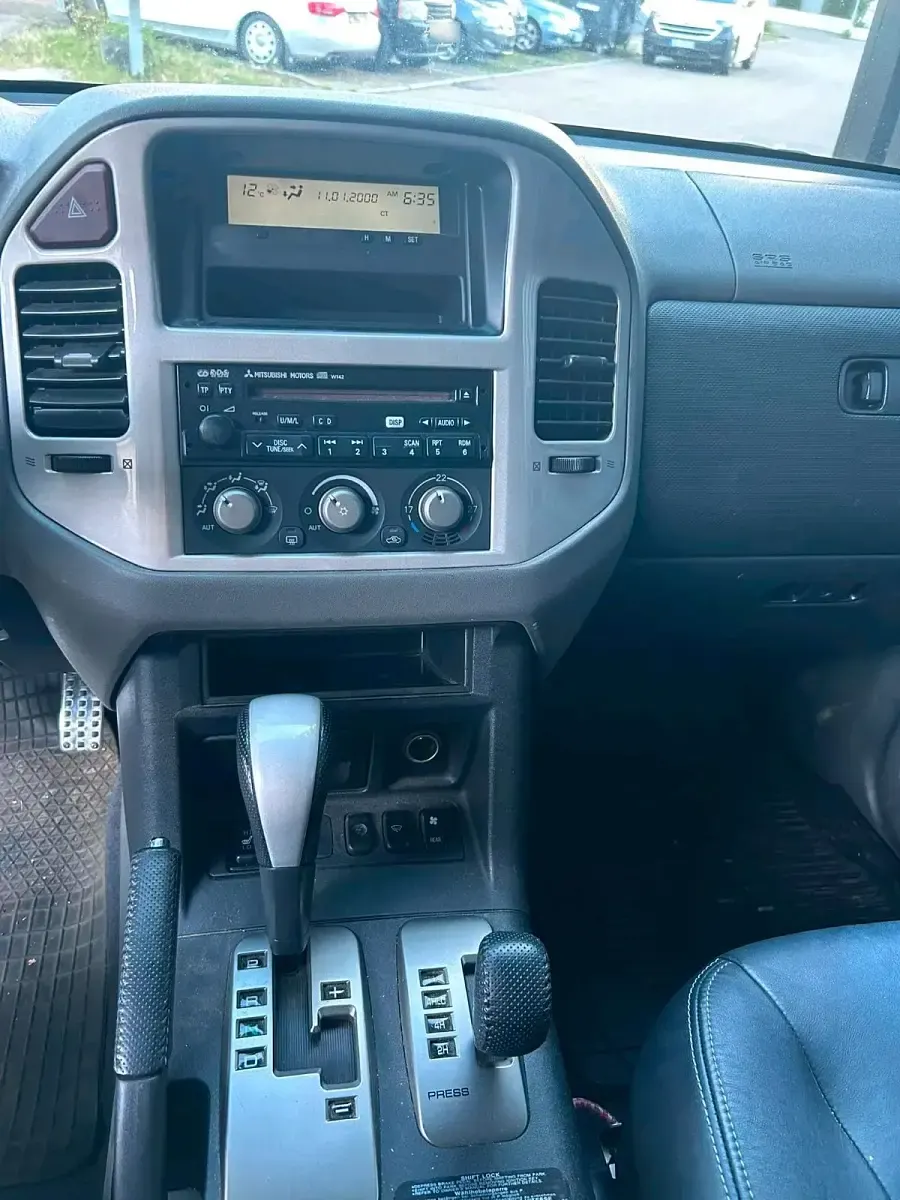 Gebraucht Mitsubishi Pajero 160 PS (117 kW) 2006 Grau SUV