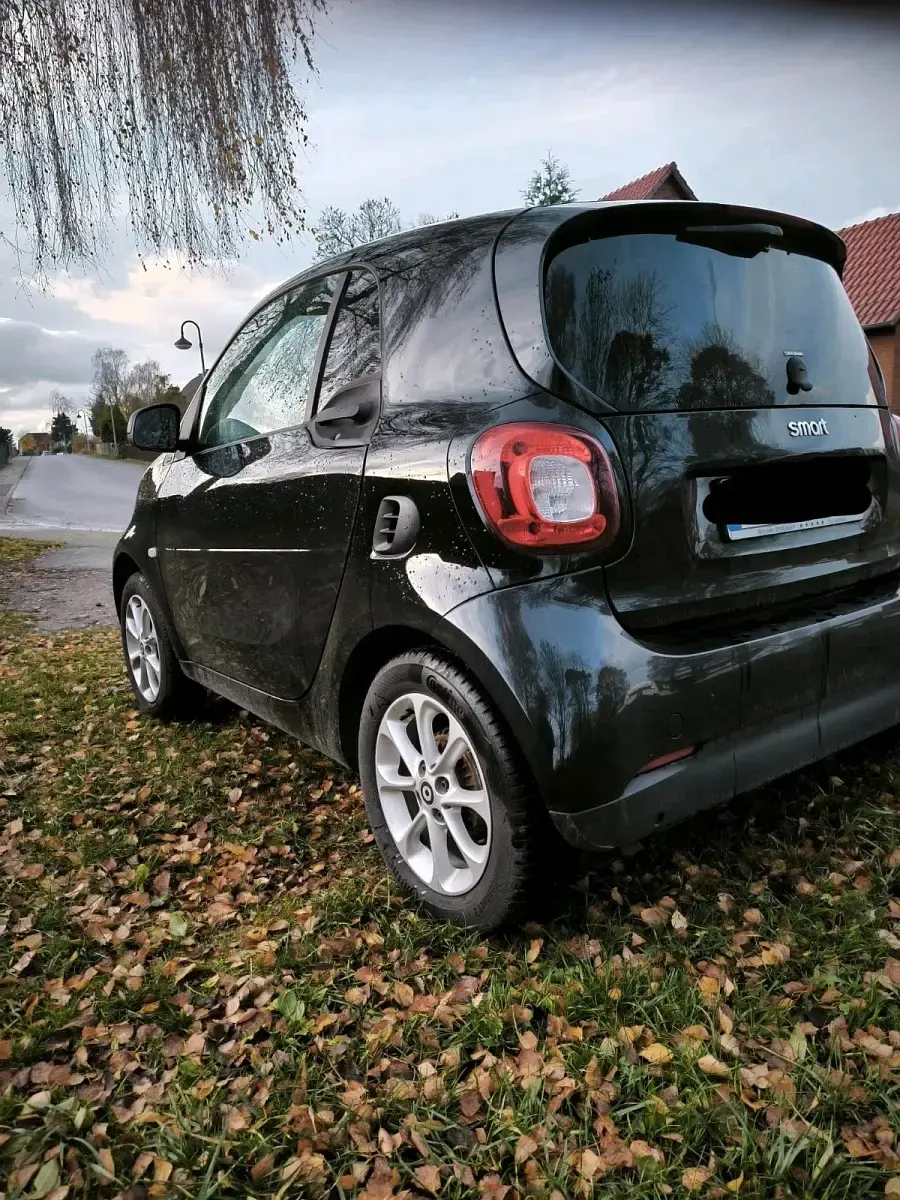 Gebraucht Smart ForTwo Coupé 70 PS (51 kW) 2019 Schwarz Coupé